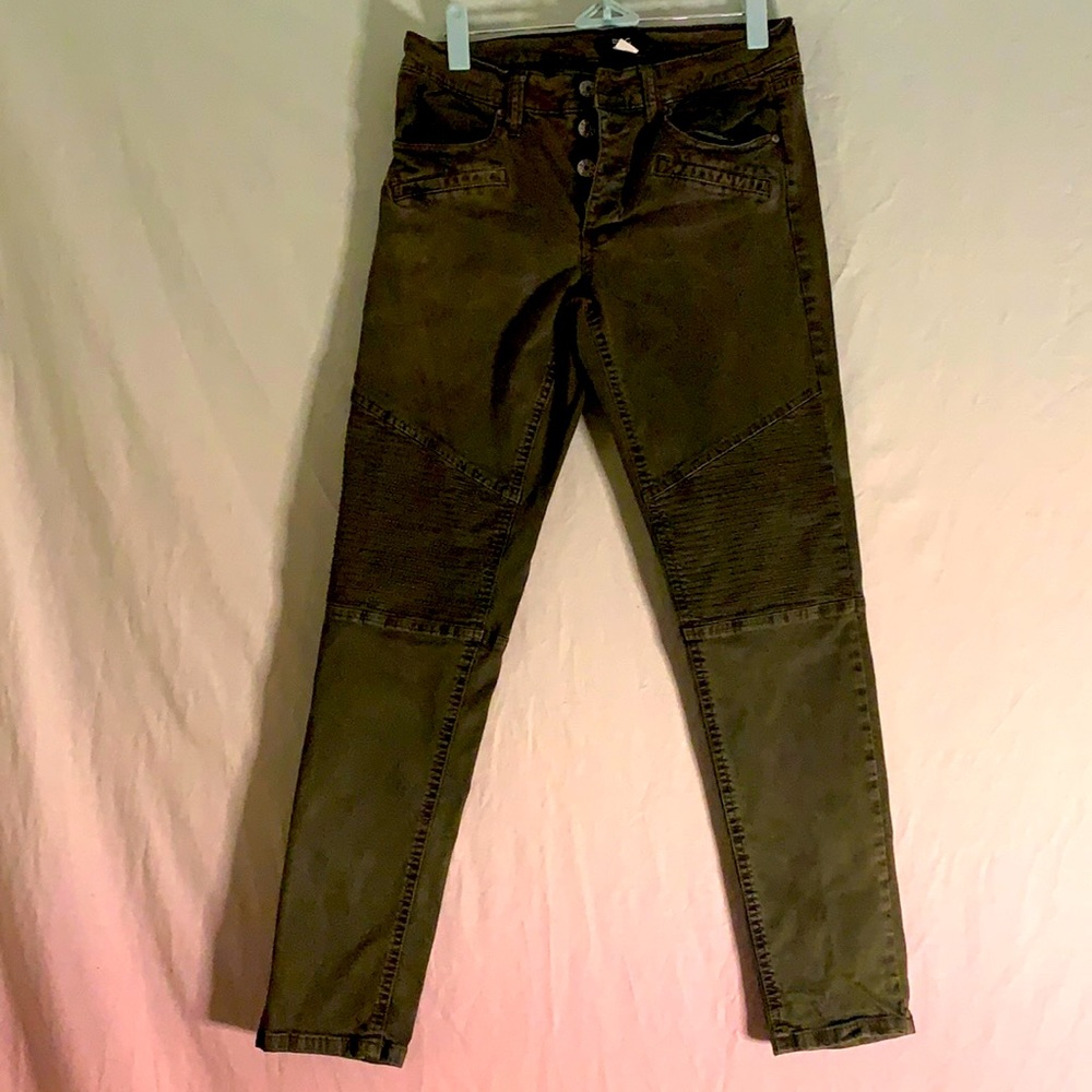 Skinny green with side zipper